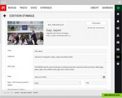 Photo-manager (here in French language) - This is the "Image edit" screen with imported IPTC metadata. You can launch search query to pick information for your captions.